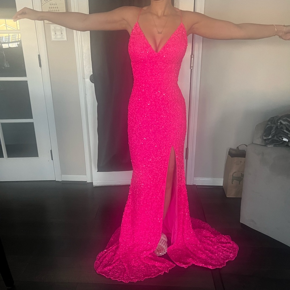 Sherri Hill Neon Pink 2023 Prom Dress
